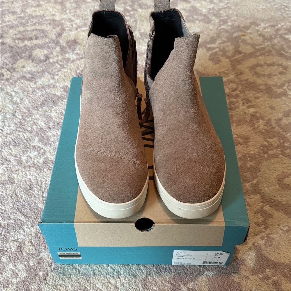 TOMS Women's Taupe Suede Ankle Booties
